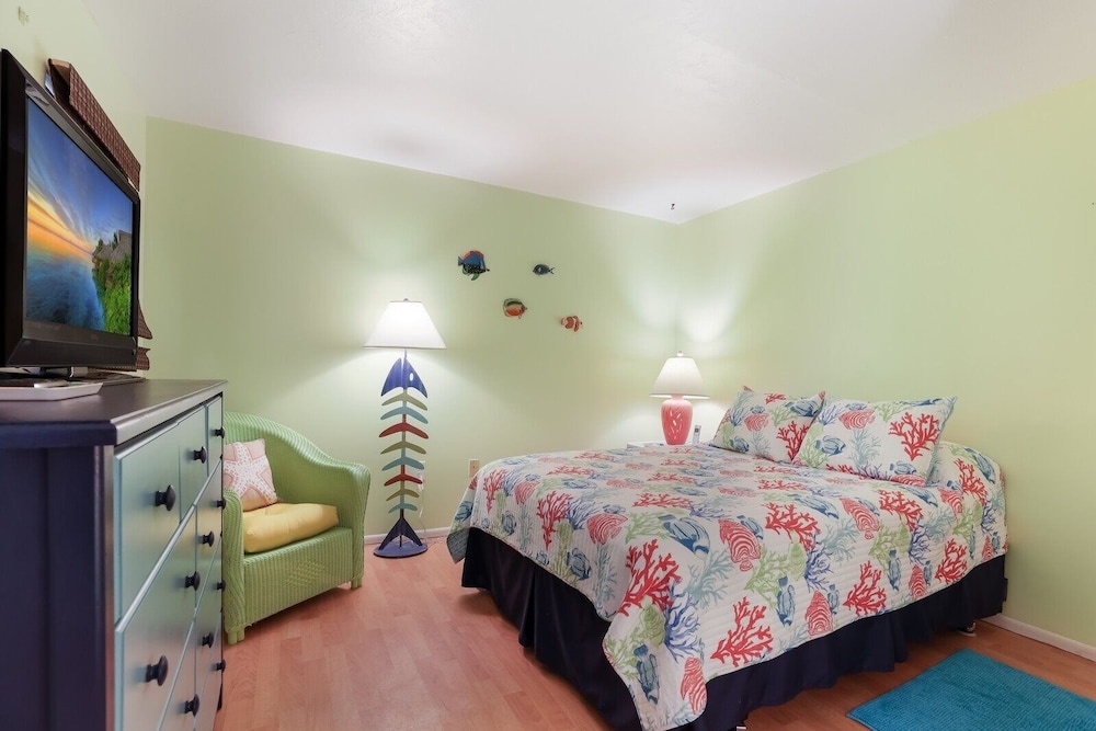 Sunbow Bay 115 2 Bedroom Home by RedAwning view 4