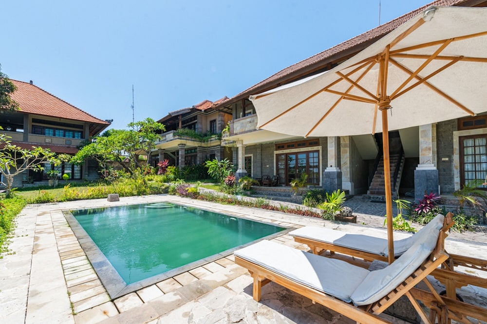 RedDoorz @ Balakosa Resort Sanur