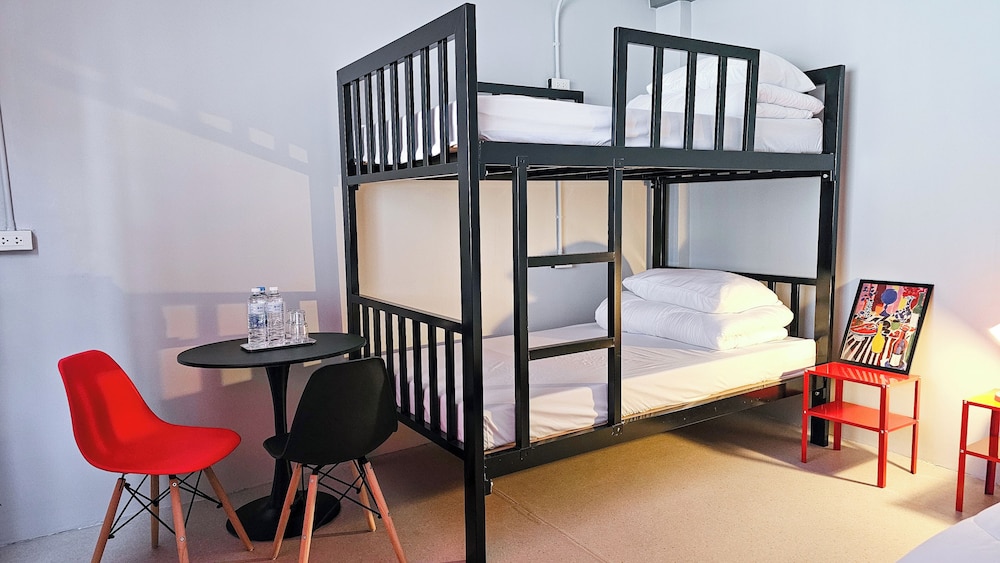 Today sleep hostel