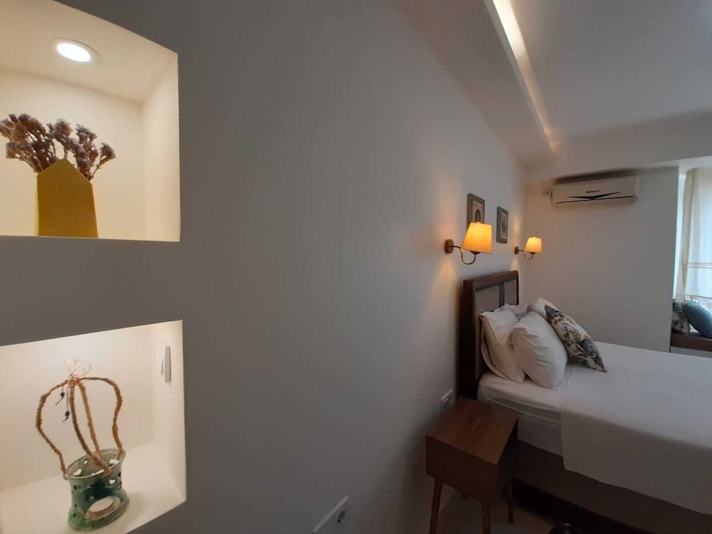 Delos Otel