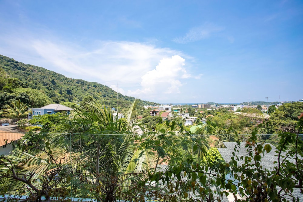 Kata Ocean View 1BR Apartment O17 view 5