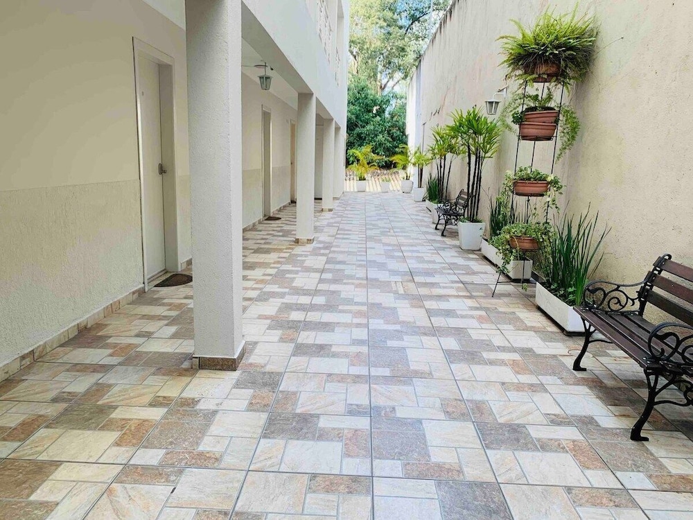 Casa Jardim Studios