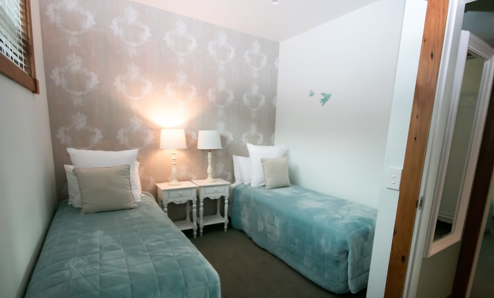 Silverstream Retreat view 5