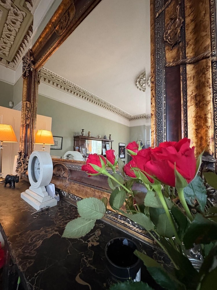 Fabulous 6 Bedroom Victorian Period House