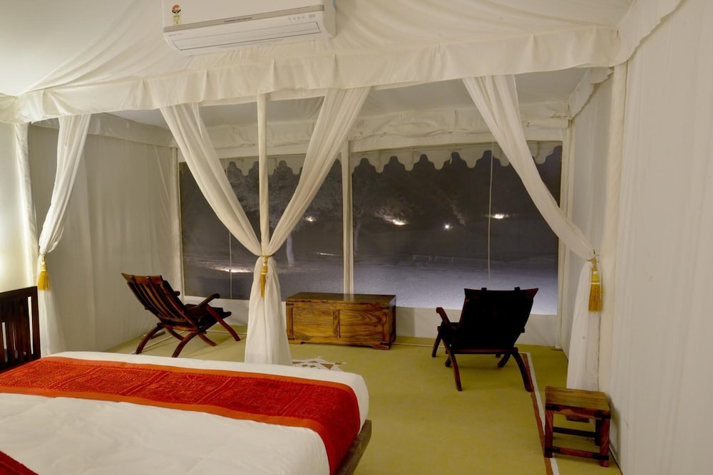 Dhora Desert Resort & Spa By Eight Continents