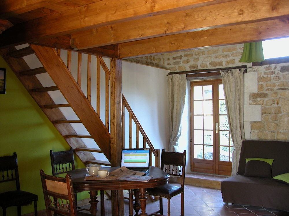 Chambre d'hôtes La Pertuzerie view 5