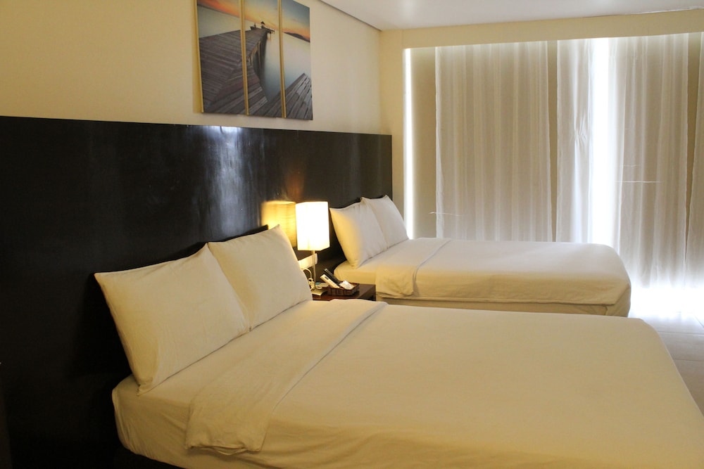 Ocean Suites Boutique Hotel