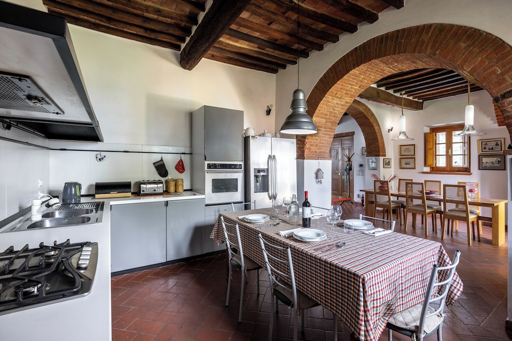 Maria Gabriella Home & Cottage