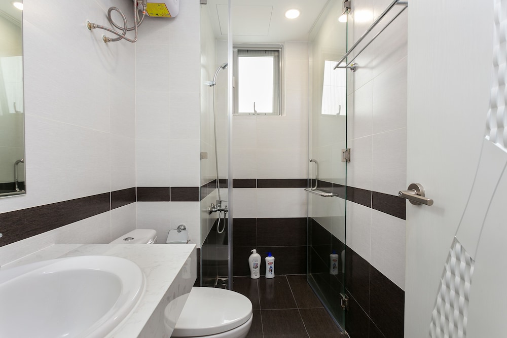 Jennifer Apartment Luxury 2BR SW Pool