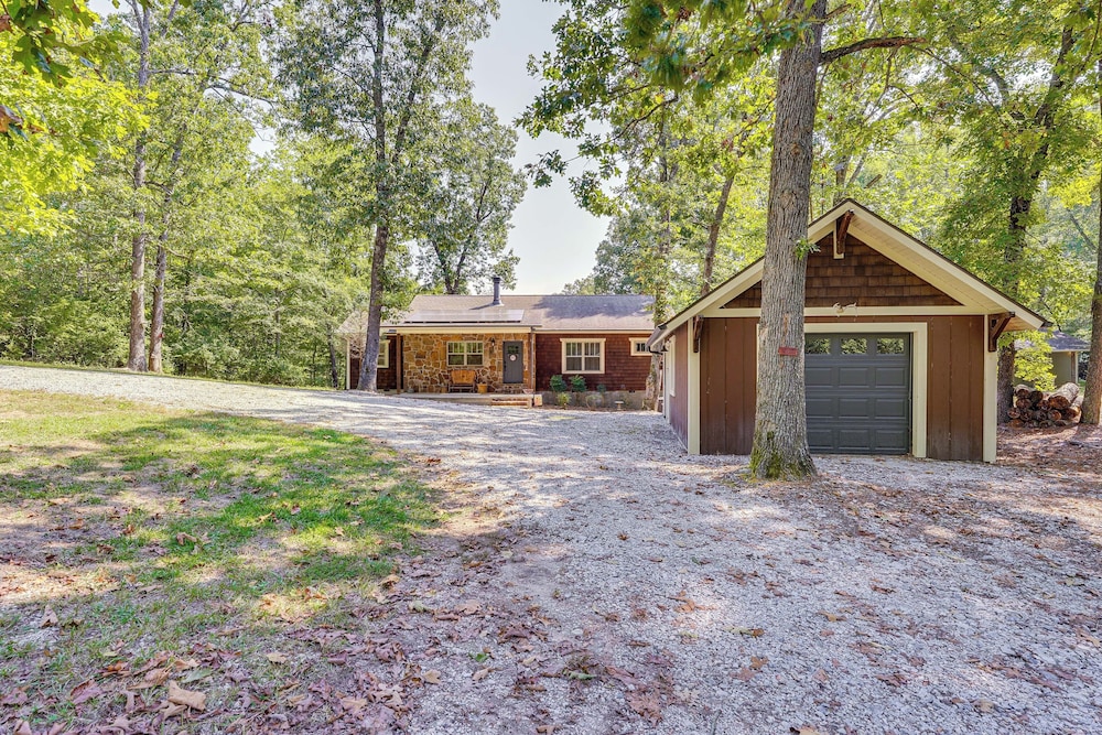 Hot Tub Soaks & Outdoor Fun: Fayetteville Cabin