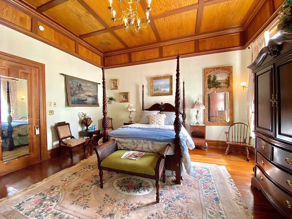 Hogan House at Rose Hill B&B