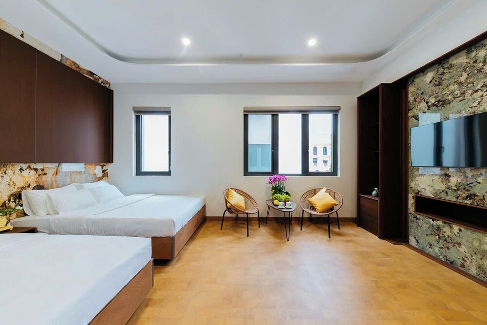 Paradise Bay Hotel
