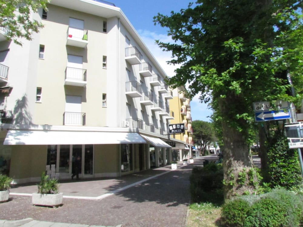 Spacious Flat on Bibione's Main Street