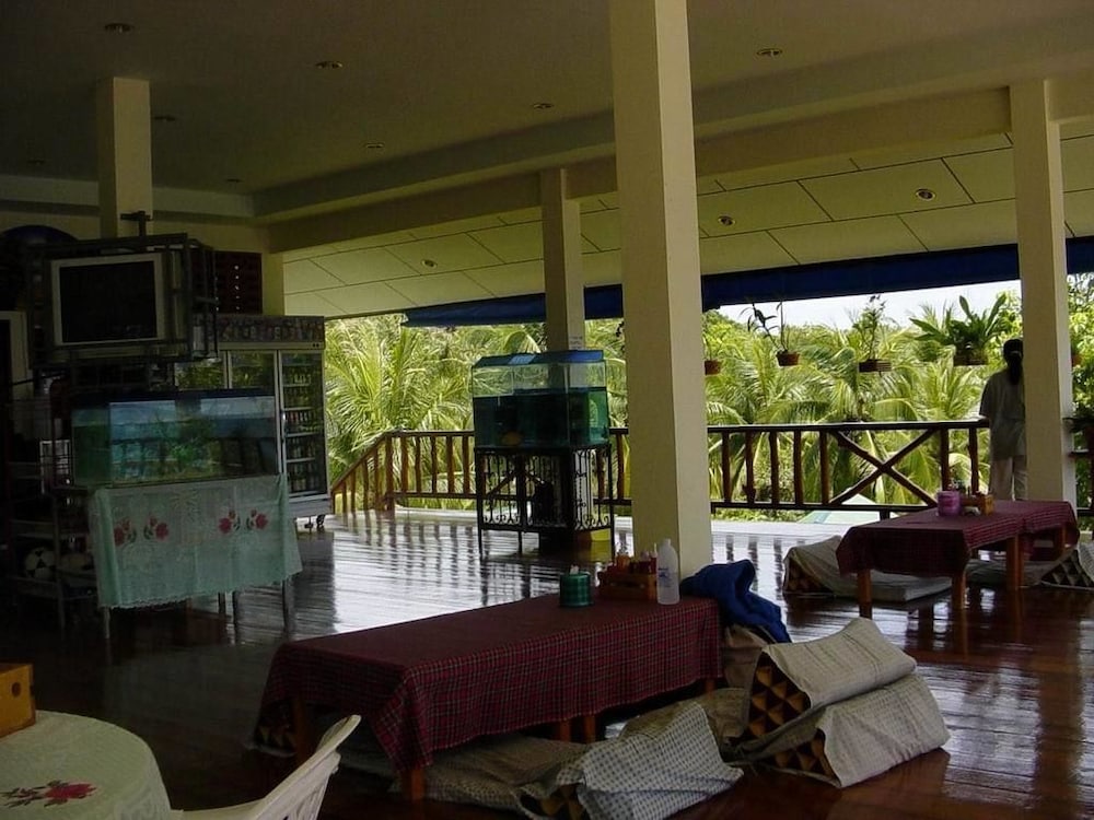 Golden Hill Resort