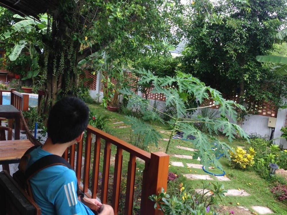 COTTAGES Resort - Ong Lang Beach view 2