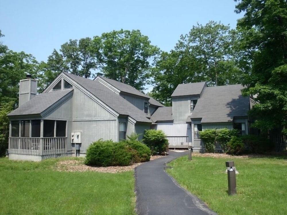 Eagle Village Resort