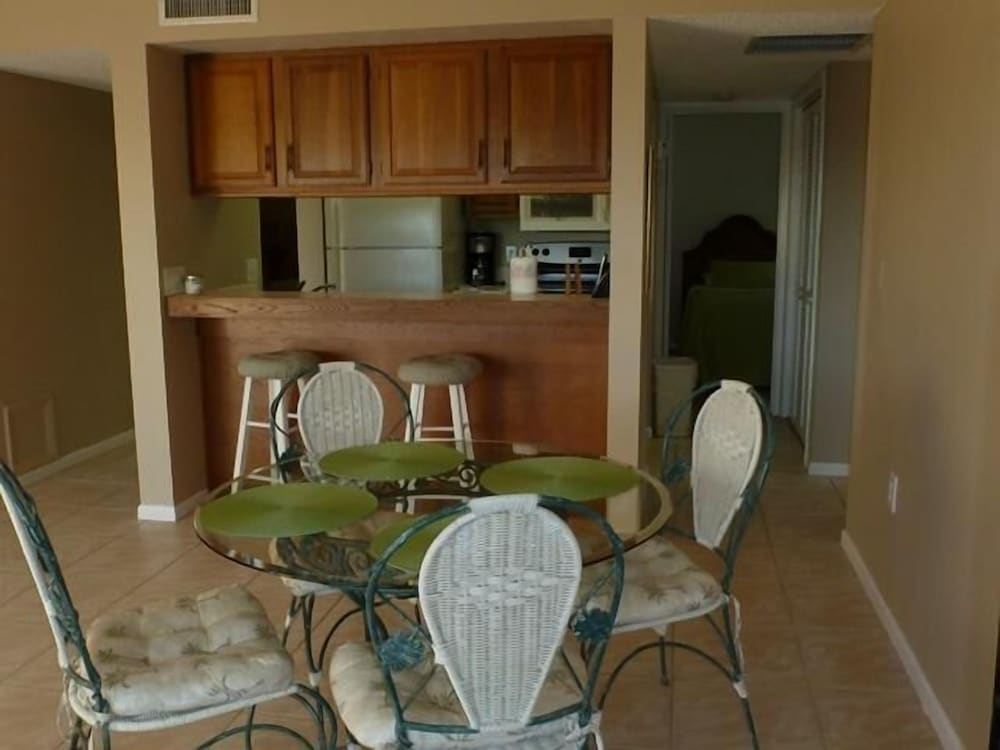 Cove II 431F 2 Bedroom Condo By Midnight Cove II