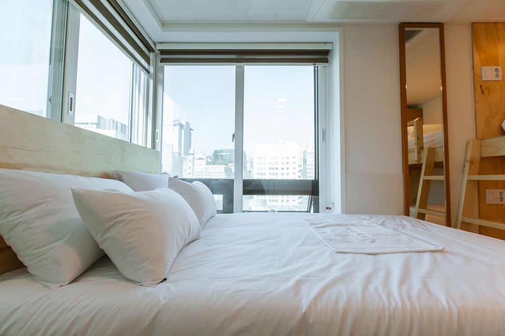 Step Inn Myeongdong 1 73