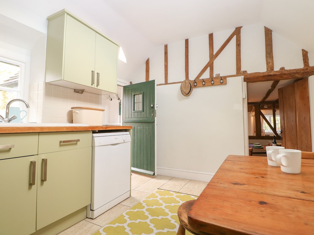 48 Polecat Cottages
