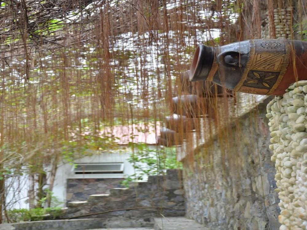 Cat Ba Eco Lodge