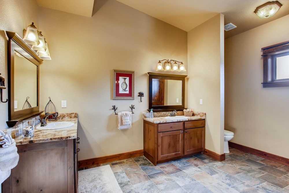 Estes Park Condos - Property Image 80