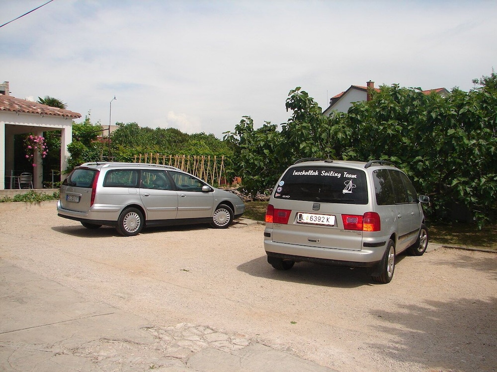 Port - Great Loaction and Free Parking - A2 Mali view 3