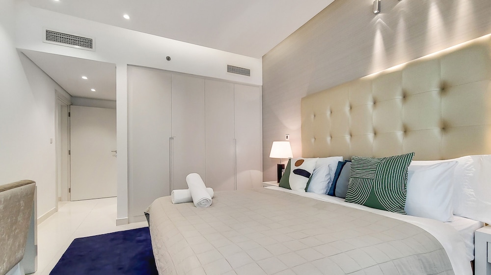 Manzil - Stylish 2BR Business Bay near Dubai Mall