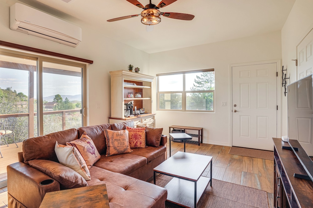Prescott Home Close to Hiking & Medical Centers!