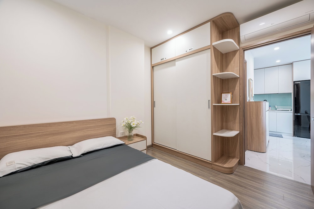 LA Nest 2BR WeeklyMonthly big deal GH2