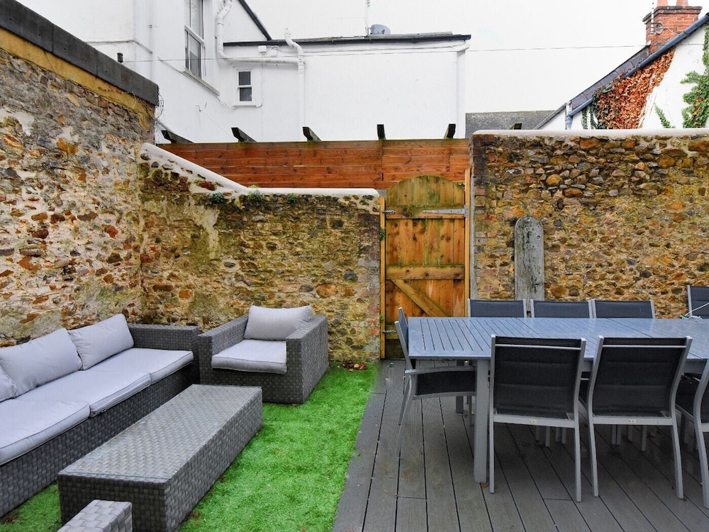 3 Major Terrace