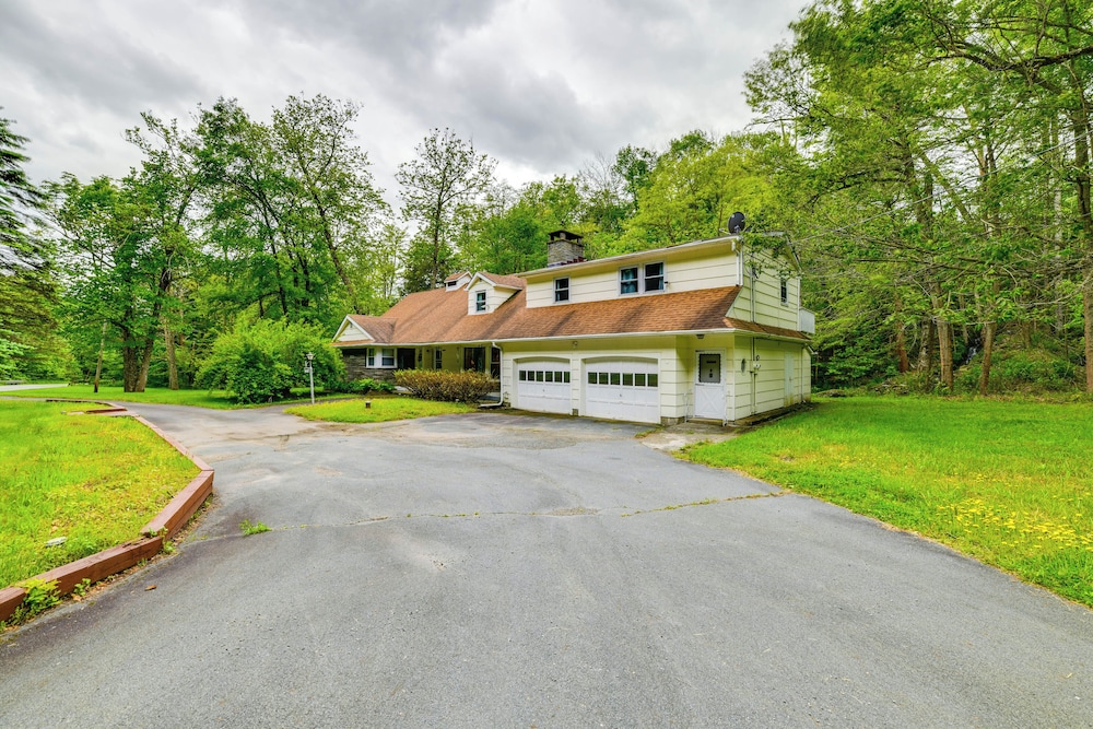 Serene Home w/ On-site Brook in Callicoon Center
