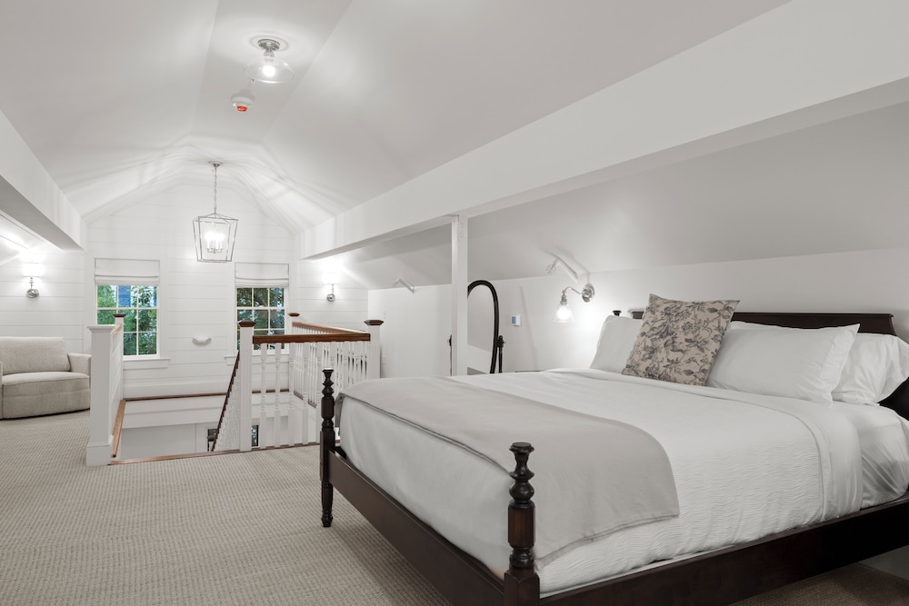 Portsmouth Vacations - The Davenport Inn - Property Image 37