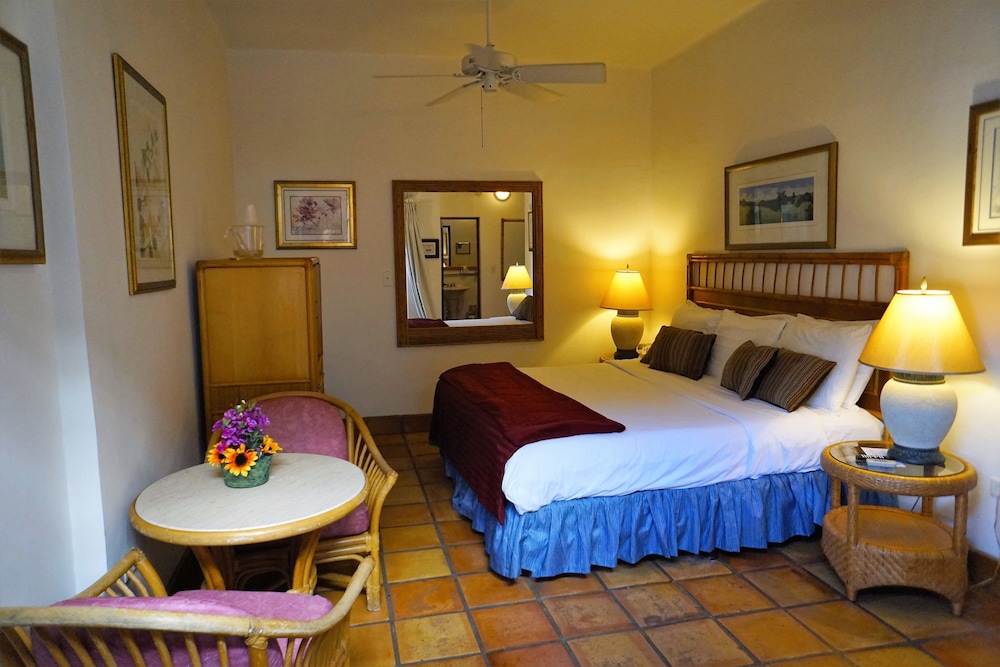 At Wind Chimes Boutique Hotel - Property Image 11