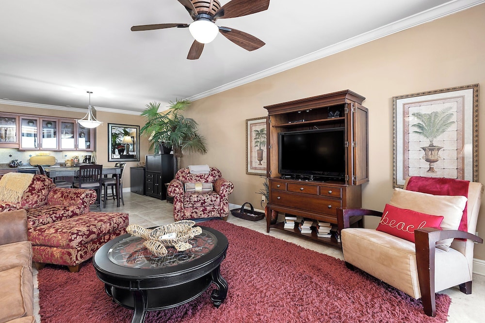 Romar House by Southern Vacation Rentals