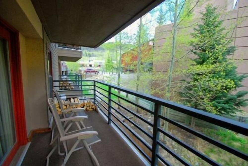 Snowdance Manor 2 Bedroom Holiday home by Key to the Rockies
