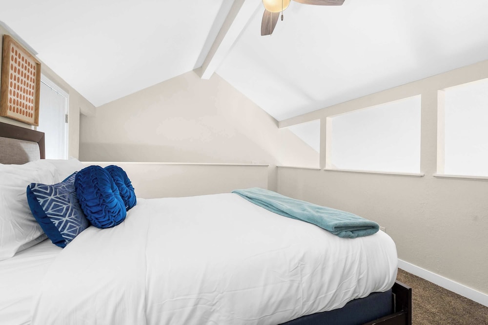 Skyview Getaway 2bdr for 4