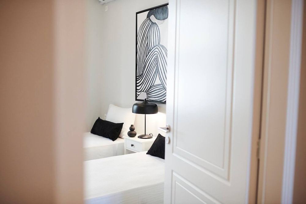 Ma Maison Acropolis Mansion 3bdr Suite N 6 400mbps