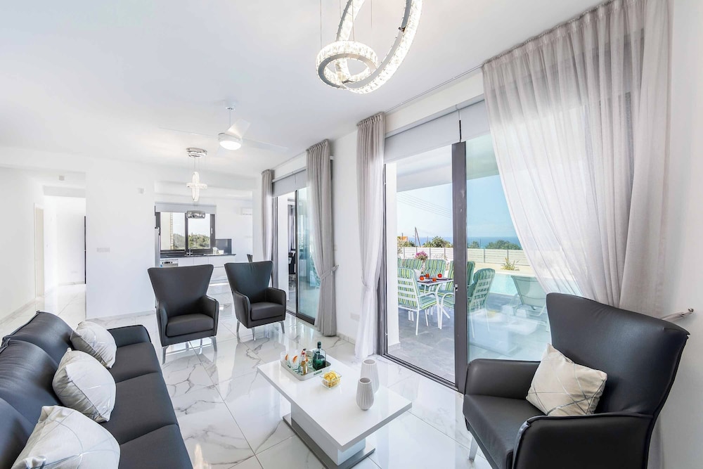 Villa Adaris