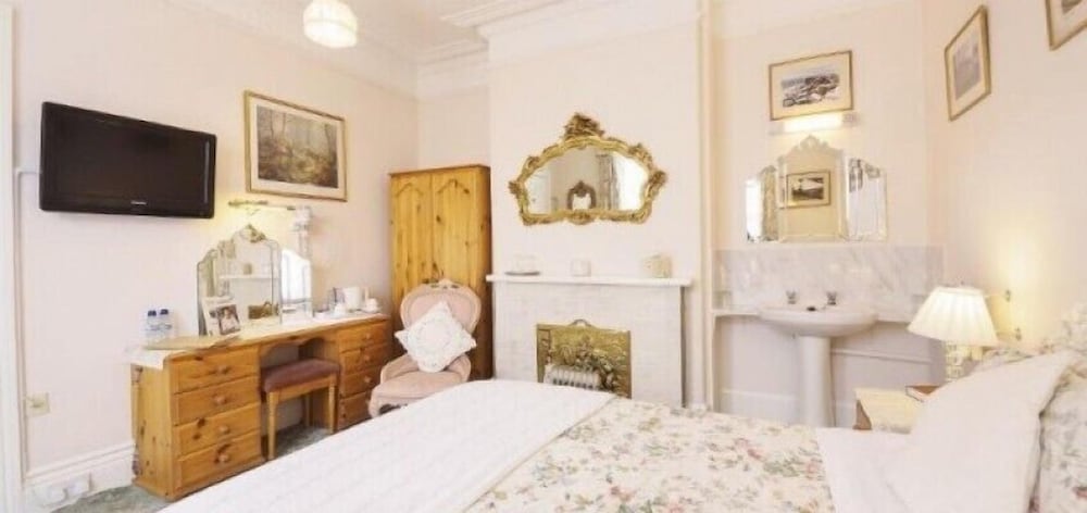 Braemar Guest House