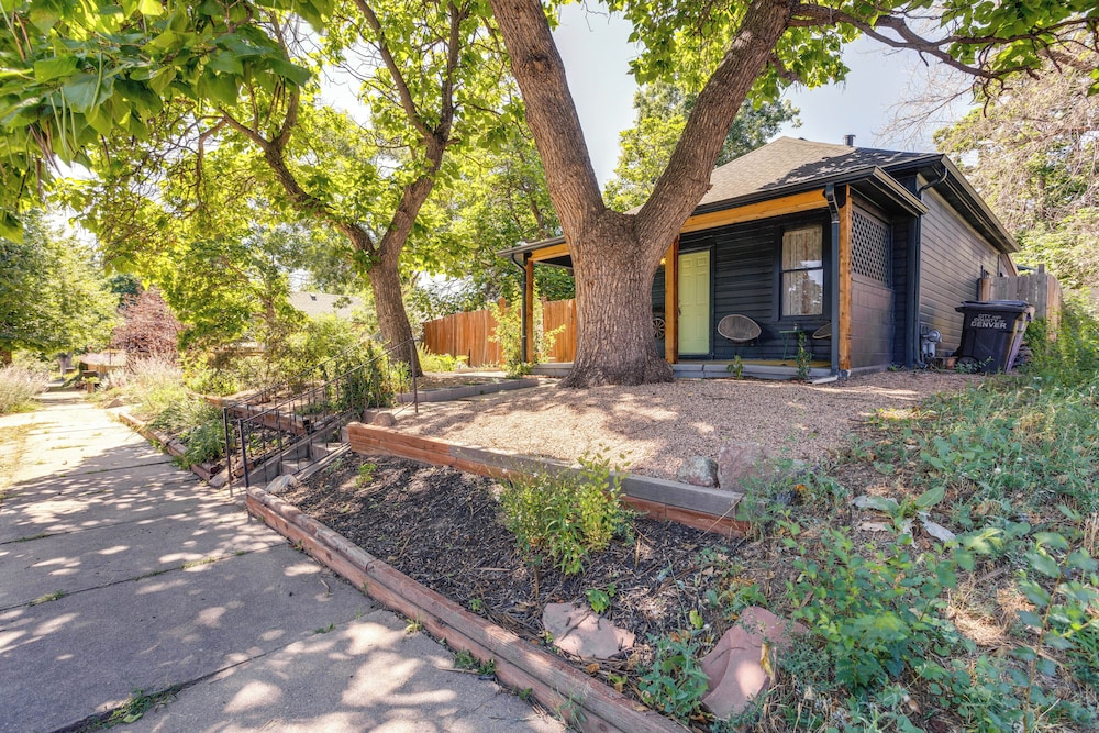 Outdoor Oasis w/ Grill: Denver Home