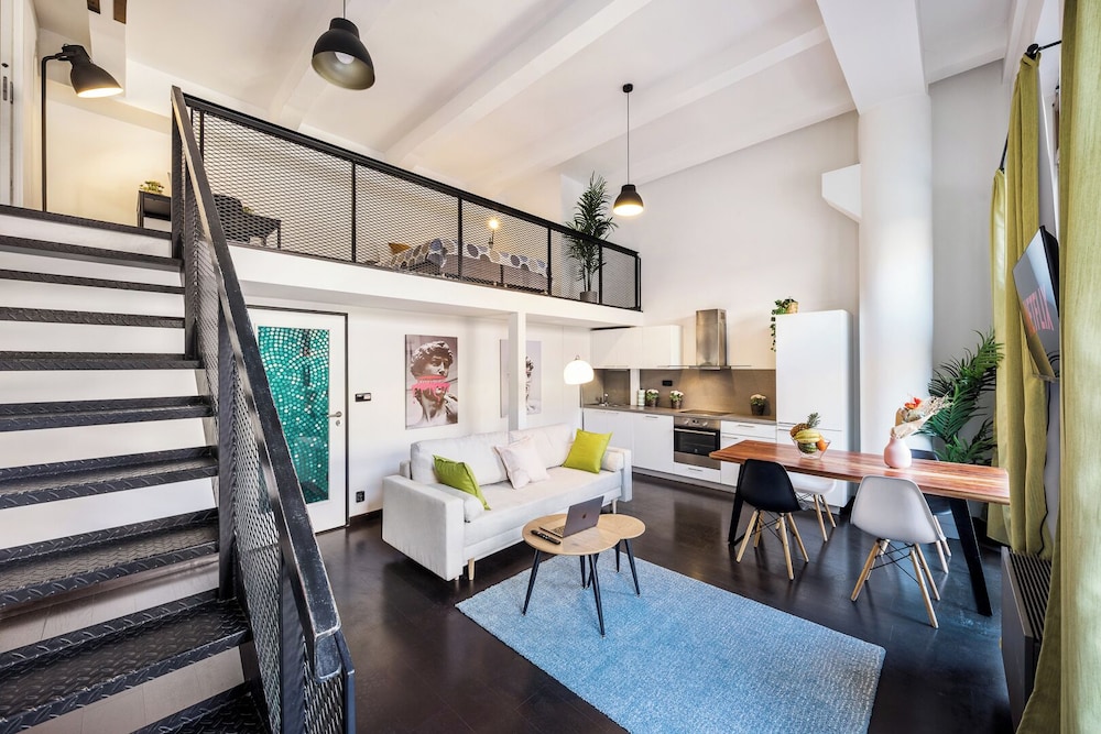 Apart loft hotel in Karlin