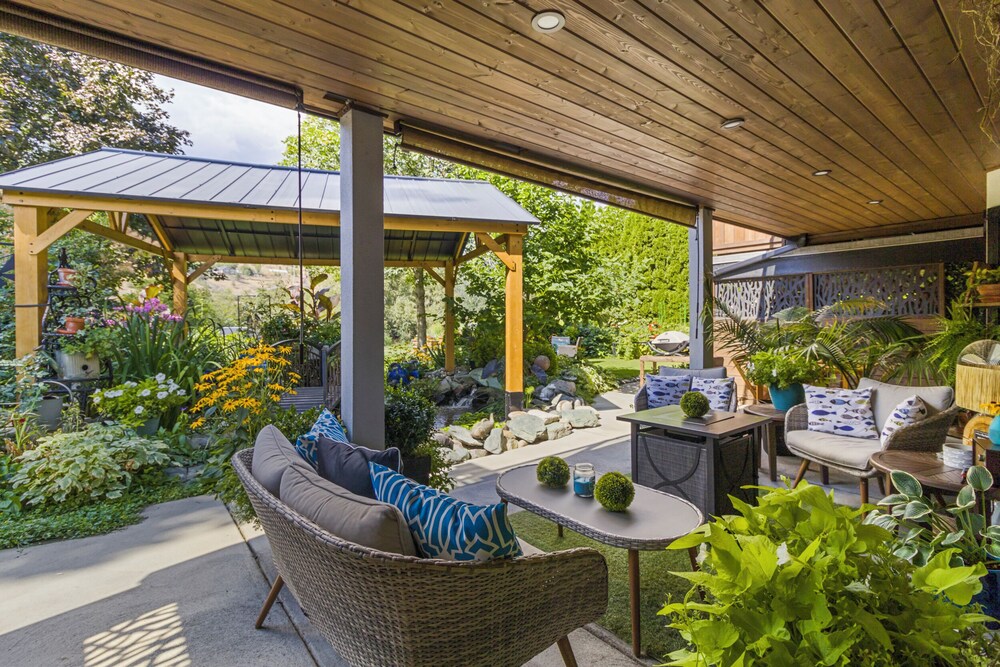 Hotel Rayleigh River Retreat - Garden Oasis - Image 1