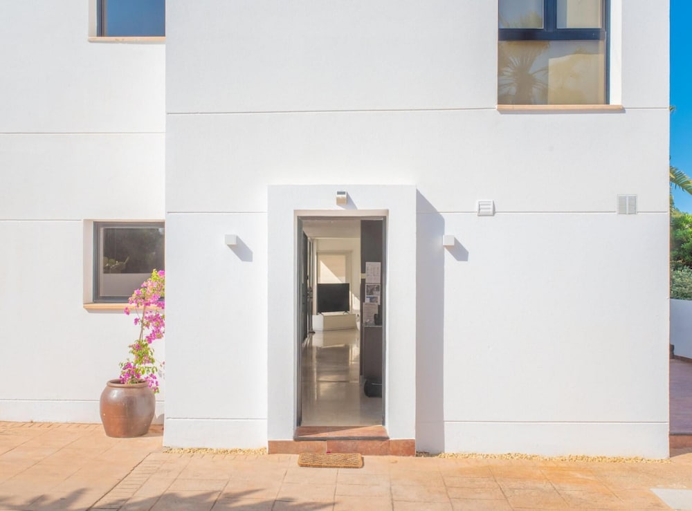 Villa Sa Marinada Modern Villa With Pool for 8 People