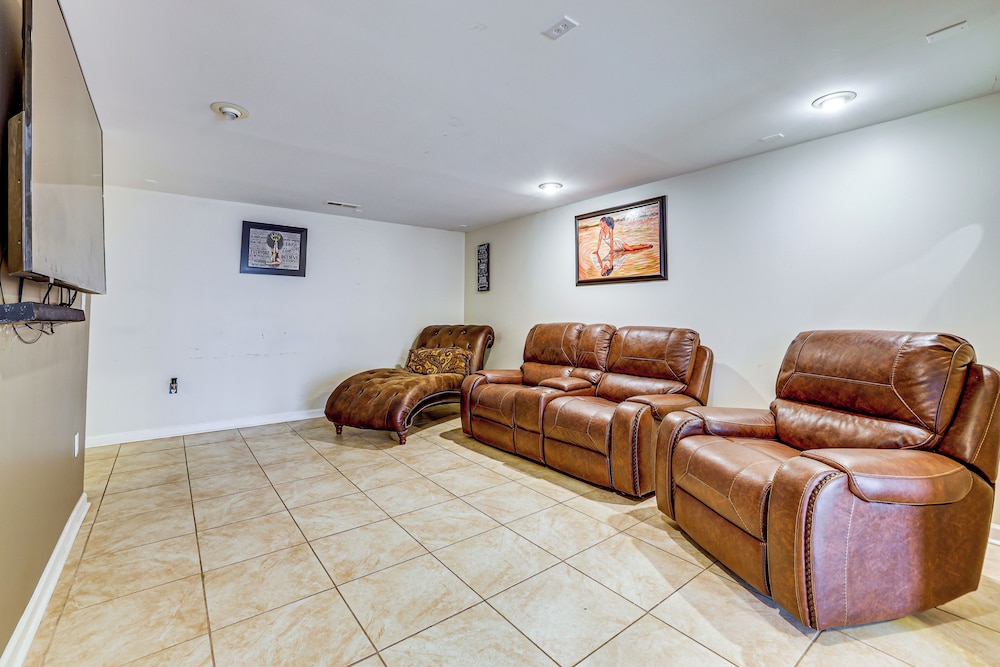 Wooded Trail On-site, Spacious Simpsonville Home