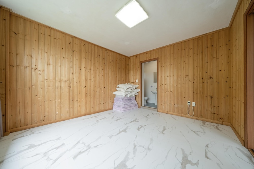 Yangpyeong Sky&lake pet Friendly Pension view 3