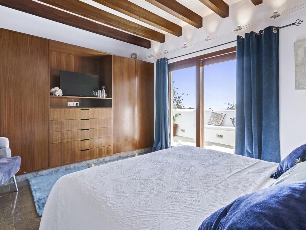 Rural Hideaway Villa in Stcarlos