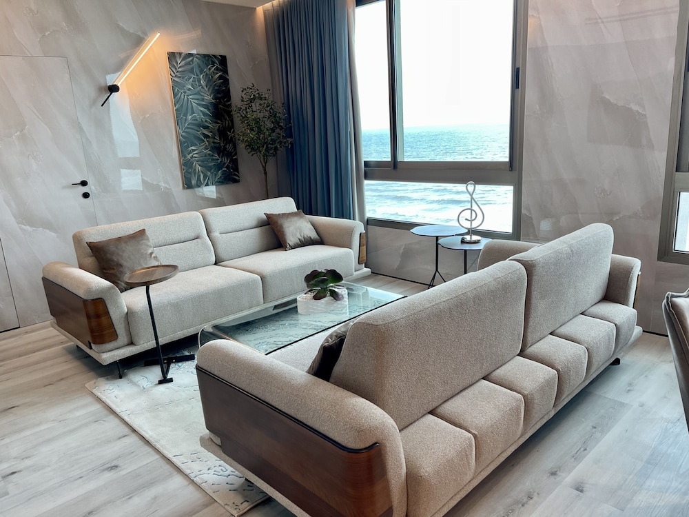 Carmel Holiday Apartments