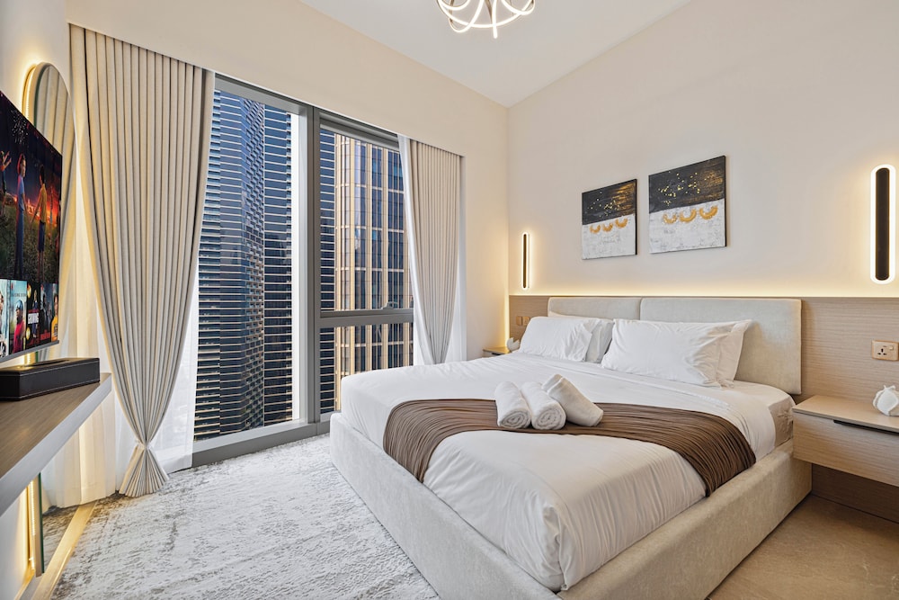 Grande Suites by Hostiva - Burj View