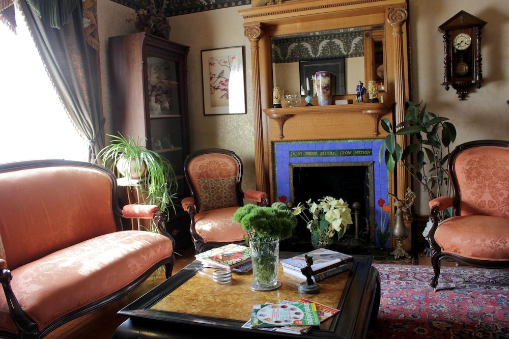 Milwaukee Vacations - Manderley Bed and Breakfast - Property Image 57