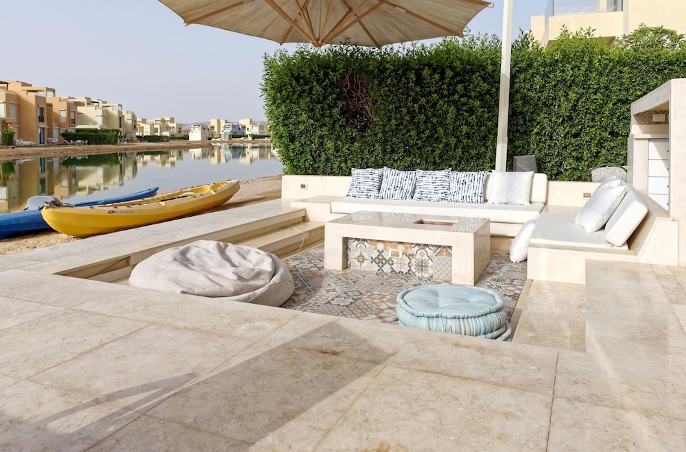 Vesta - Luxury Villa - 4BR - Tawila